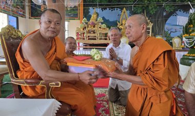 พิธีมอบตราตั้งเจ้าอาวาสวัดสว่างโพธิ์ชัย พร้อมพุทธาภิเษกเหรียญหลวงปู่สรวง รุ่นแรก ประชาชนร่วมงานคับคั่ง