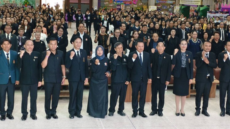 “ศรีสะเกษ” จัดกิจกรรมปลูกพลังบวก “โชว์ แชร์ เชื่อม เชิดชูเกียรติ” สร้างจิตสำนึกภูมิคุ้มกันปัจจัยเสี่ยง (เหล้า บุหรี่) สู่สุขภาวะที่ดีของเด็กปฐมวัย