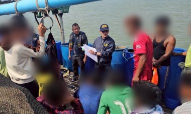 ตำรวจบุกรวบไต๋เรือซุกปืนเถื่อน คาปากร่องแม่น้ำปัตตานี ยึดปืนพร้อมเครื่องกระสุน