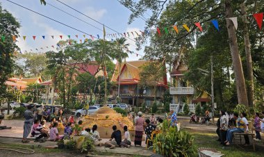 สืบสานประเพณี 100 ปี! วัดโคกมะกอกจัดพิธีฉลองพระเจดีย์ทรายวันออกสงกรานต์