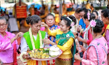 ‘ออกฮ๊อยปะจุ๊’ พิธีลึกลับชาวมอญ ปลุกวิญญาณบรรพชนเติมขวัญคนเป็น
