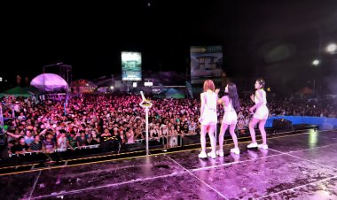 ปิดฉากอย่างยิ่งใหญ่วันไหลธัญบุรี 2569 ศิลปินแน่น-คลื่นมหาชนนับหมื่น แห่เล่นน้ำ เงินสะพัดทั่วเมืองดันเศรษฐกิจพุ่งแรง