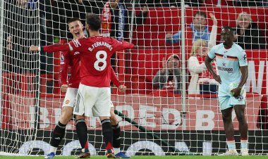แมนฯยูไนเต็ด เปิดรังเฉือน เบรนต์ฟอร์ด 2-1 รั้งที่ 3 จ่อคว้าตั๋วลุยศึกยูฟ่า แชมเปียนลีกส์ ฤดูกาลหน้า