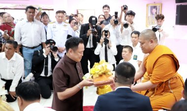 "นายกฯ อนุทิน" นำคณะ ถวายมุทิตาสักการะ พระราชวชิรธรรมโฆษิต (เจ้าคุณต้น) วัดระฆังโฆสิตาราม