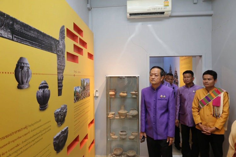 ศรีสะเกษจัดใหญ่ วันอนุรักษ์มรดกไทย เฉลิมพระเกียรติ “สมเด็จพระเทพฯ” สืบสานคุณค่าศิลปวัฒนธรรมไทย