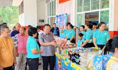 ลดภาระค่าครองชีพ!กันทรารมย์จำหน่ายสินค้า "ไทยช่วยไทย"ราคาถูกบรรเทาเดือดร้อนชาวบ้าน