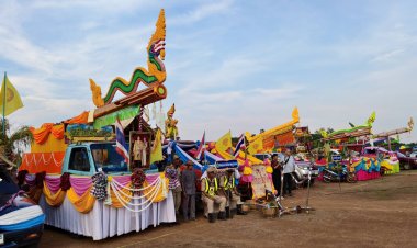 ขบวนแห่ยิ่งใหญ่ สดสวยไฉไล.!สืบสานประเพณีบุญบั้งไฟเทศบาลตำบลไพรบึง