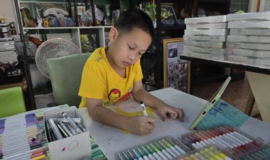 เด็กปทุมฯเจ๋งคว้ารางวัลระดับโลกประกวดศิลปะและกราฟิกนานาชาติ ครั้งที่ 21