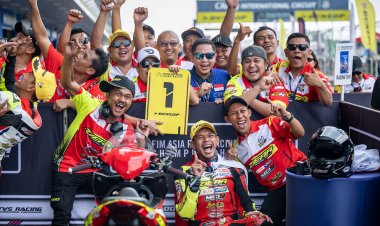 ธงไทยกระหึ่มเอเชีย! 5 นักบิดผงาดกวาดโพเดียม ซิว 2 แชมป์ ศึก Asia Road Racing สนาม 2