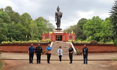 ศรีสะเกษจัดใหญ่แรลลี่ชิม ช็อป “ทุเรียนดินภูเขาไฟ” เข้าวัดนมัสการพระคุณเจ้าขอพรให้อยู่เย็นเป็นสุข