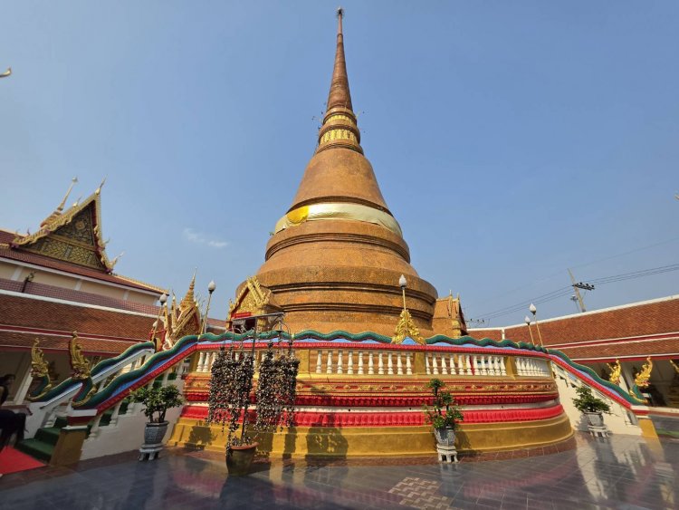 ปักหมุดขอนแก่น เที่ยวไหว้พระทำบุญวัดดัง ชมฮูปแต้ม สัมผัสชีวิตชุมชน