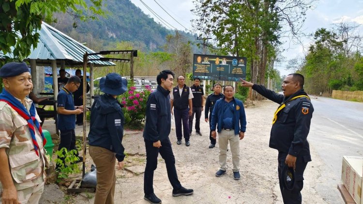 บุหรี่เถื่อนทะลักชายแดนไทย-เมียนมา ทหารพรานสกัดตรวจยึดของกลาง 7 หมื่นมวน