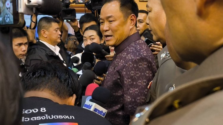 "อนุทิน" สั่งขยายผลทลายคลังแสงหนุ่มจีนรถคว่ำชลบุรี ยันเช็กบิลครบวงจร