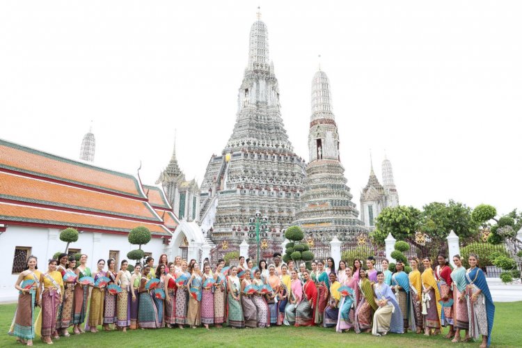 ชมวัดอรุณ !!! MGI AIl Stars 56สาวงามสวมชุดไทยพระราชนิยม สะกดทุกสายตา