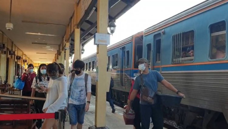 เสียงสะท้อนคนรากหญ้าปราจีนฯต้าน "คมนาคม" ห้ามรถไฟเข้ากรุง!   ฉะแก้ปัญหาไม่ตรงจุด-ซ้ำเติมคนจน
