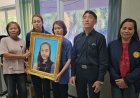 น่าน - 9 ปีแห่งการรอคอย! พ่อแม่สาวท้อง 6 เดือน เหยื่อพลัดตกรางแอร์พอร์ตลิงก์ ยังไม่ได้เงินเยียวยาสักบาท วอนการรถไฟเห็นใจ หลังกู้หนี้สู้คดีจนชีวิตแทบพัง
