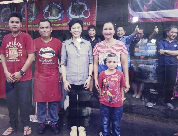 ดำ ผัดไทย...ร่วมอวยพรวันเกิด "ยิ่งลักษณ์" ย้อนความประทับใจเมื่อครั้งอดีตนายกฯ เยือนร้าน