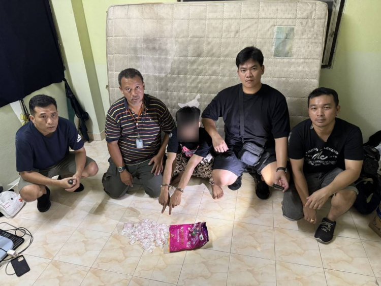 ตำรวจวังทองหลางรวบหนุ่มลาวหัวจ่าย "แฮปปี้วอเตอร์"ซิ่งจยย.เสิร์ฟนักเที่ยวรราตรี