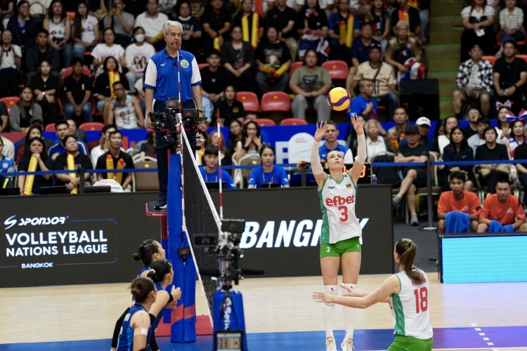 ระเบิดฟอร์มเก่ง!ทีมนักตบสาวไทย ตบสนั่นขยำบัลแกเรีย 3-0 เซต เก็บชัยชนะนัดแรกได้สำเร็จ