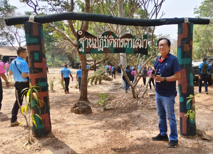 "นักข่าว"ต้องทระนงหยิ่งในศักดิ์ศรีและเกียรติศักดิ์ของตนเองไม่ก้มหัวให้ใครง่ายๆ ไม่เบียดเบียนใคร