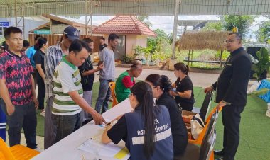 นายอำเภอขุขันธ์มอบค่าตอบแทนชุดชรบ.เหยื่อผู้ประสบภัยพิบัติกรณีฉุกเฉิน