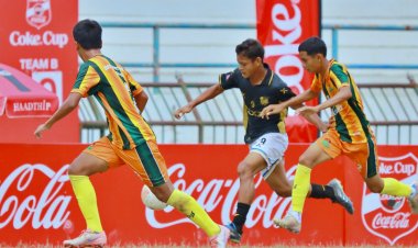 ดีเอ็กซ์ นครศรี-ร.ร.พีระยานาวินฯ ฟอร์มดี ศึกโค้กคัพ U17 ภาคใต้