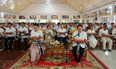 พลังศรัทธา!"รมต.สุขสมรวย" นำคณะทอดผ้าป่าสามัคคีมหากุศลสมทบทุนปรับปรุงหอสงฆ์อาพาธรพ.อำนาจเจริญ