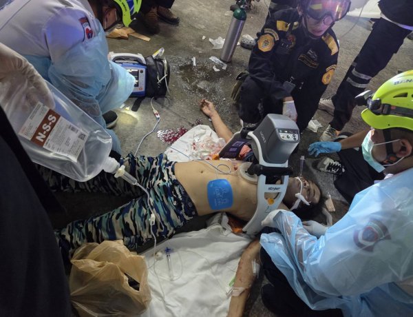 หนุ่มเพิ่งพ้นคุกคดียาเสพติดแค้นเพื่อนสนิทตีท้ายครัวบุกรัวยิงดับ
