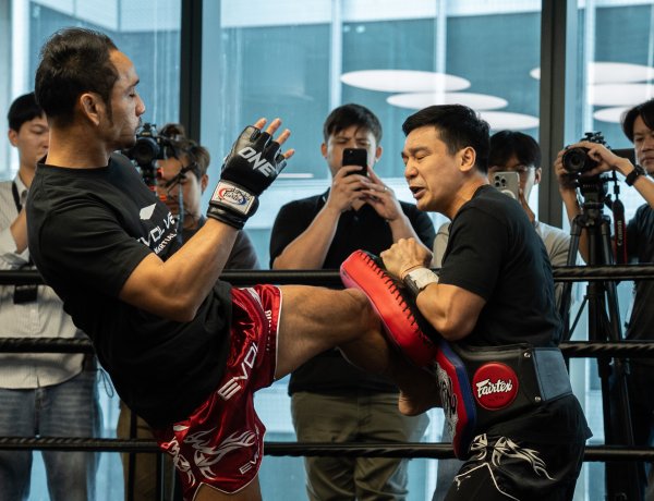เก๋าวัดสด! “สามเอ” ควง “อาลีฟ” โชว์หุ่นฟิตก่อนชิงเข็มขัด ใน The Inner Circle 23