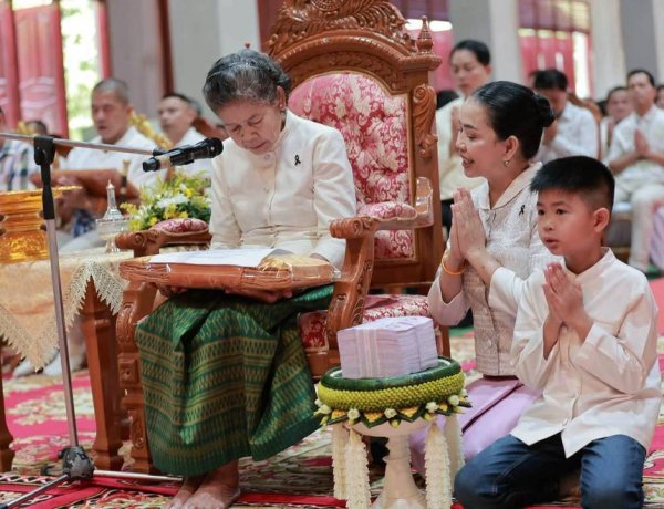 "รมต.สุขสมรวย"กลับบ้านเกิดทำบุญผ้าป่าฯถวายวัดดอนหวาย ยอดถวาย 1,247,092 บาท