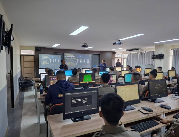 ตำรวจชัยภูมิยกระดับสู่ยุคดิจิทัล จัดอบรม AI เพิ่มศักยภาพตำรวจกว่า 200 นาย ใช้เทคโนโลยีช่วยงานเอกสาร วิเคราะห์ข้อมูล และผลิตสื่อประชาสัมพันธ์