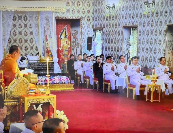 ผู้ว่าฯศรีสะเกษนำพสกนิกรร่วมเป็นเจ้าภาพพระพิธีธรรมสวดพระอภิธรรมพระบรมศพพระบรมราชชนนีพันปีหลวง