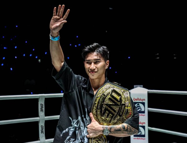ช็อกวงการ! “ตะวันฉาย” ประกาศสละตำแหน่งราชัน ONE มวยไทย รุ่นเฟเธอร์เวต