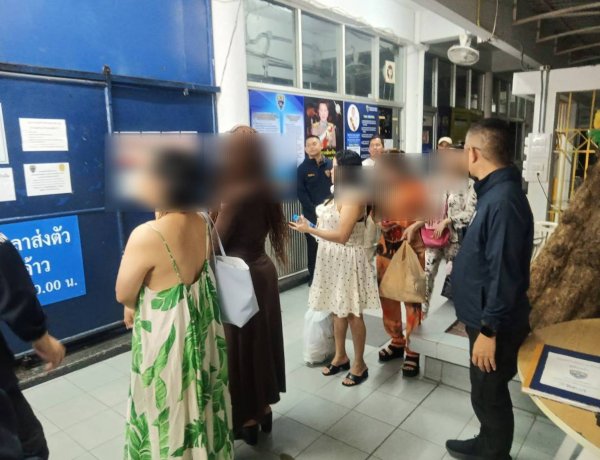 ตำรวจสน.ลุมพินีลุยกวาดหญิงสาวต่างชาติลักลอบค้าประเวณีย่านสุขุมวิท