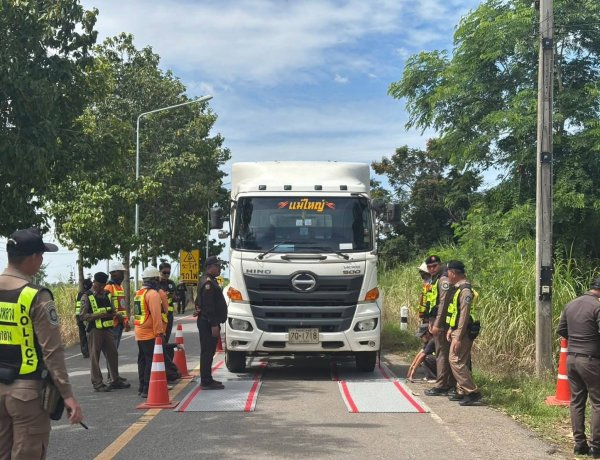 ป.ป.ช.พิจิตร บูรณาการ 7 หน่วยงานตั้งด่านตรวจรถจับรถบรรทุกหนัก พบต้นตอถนนพังเหตุมีการขนหินทางรถไฟ 5 แสนคิว