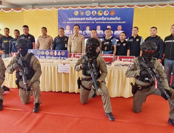 ศรีสะเกษลุยล้างบางยาเสพติด รวบ 3 เอเย่นต์-นักบิน ยึดของกลางกว่า 2.6 แสนเม็ด