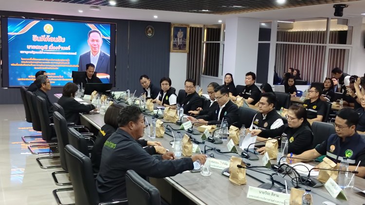 เลขาฯกระทรวงเกษตรและสหกรณ์ ลงพื้นที่สมุทรปราการ เพื่อติดตามการบริหารจัดการน้ำ