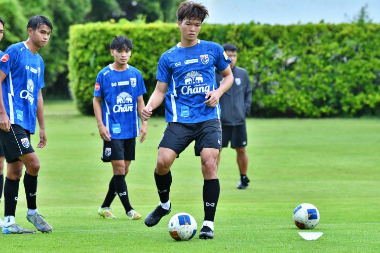 "โค้ชโบ้" นำทีมชาติไทย U20 ลงซ้อมต่อเนื่องแคมป์สอง กระตุ้นนักเตะโชว์ฟอร์มหลังได้โอกาส